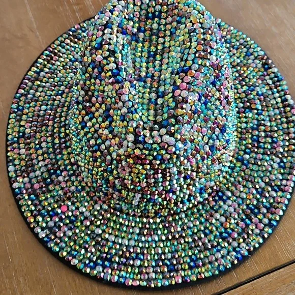 NWT BEAUTIFUL JEWEL HAT - Picture 4 of 10